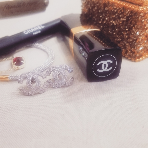 💋💌💝👠 Meet your TOP SELLER Posher, Suze Rene' 💋💌💝👠💄 SHOP NOW! BUNDLE - Picture 10 of 15